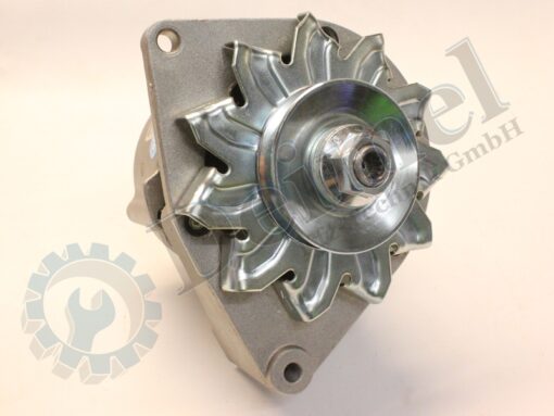 Lichtmaschine 33 Ampere, Hersteller Mahle , Ansicht von vorne