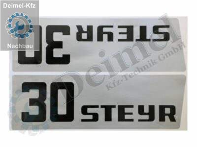 Aufkleber Set „Steyr 30“ bestehend aus 2 Stk Aufkleber – 1x rechts und 1x links an der Motorhaube, Silber mit Schwarzer Aufschrift