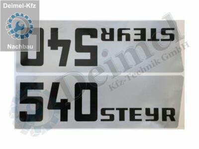 Aufkleber Set „Steyr 540“ bestehend aus 2 Stk Aufkleber – 1x rechts und 1x links an der Motorhaube, Silber mit Schwarzer Aufschrift