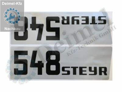 Aufkleber Set „Steyr 548“ bestehend aus 2 Stk Aufkleber – 1x rechts und 1x links an der Motorhaube, Silber mit Schwarzer Aufschrift